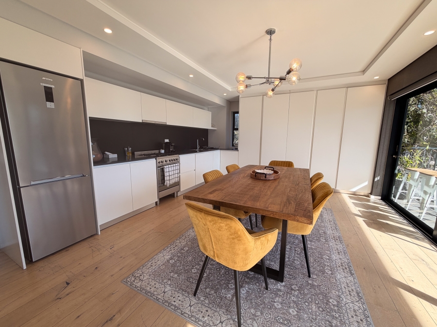 2 Bedroom Property for Sale in Sea Point Western Cape